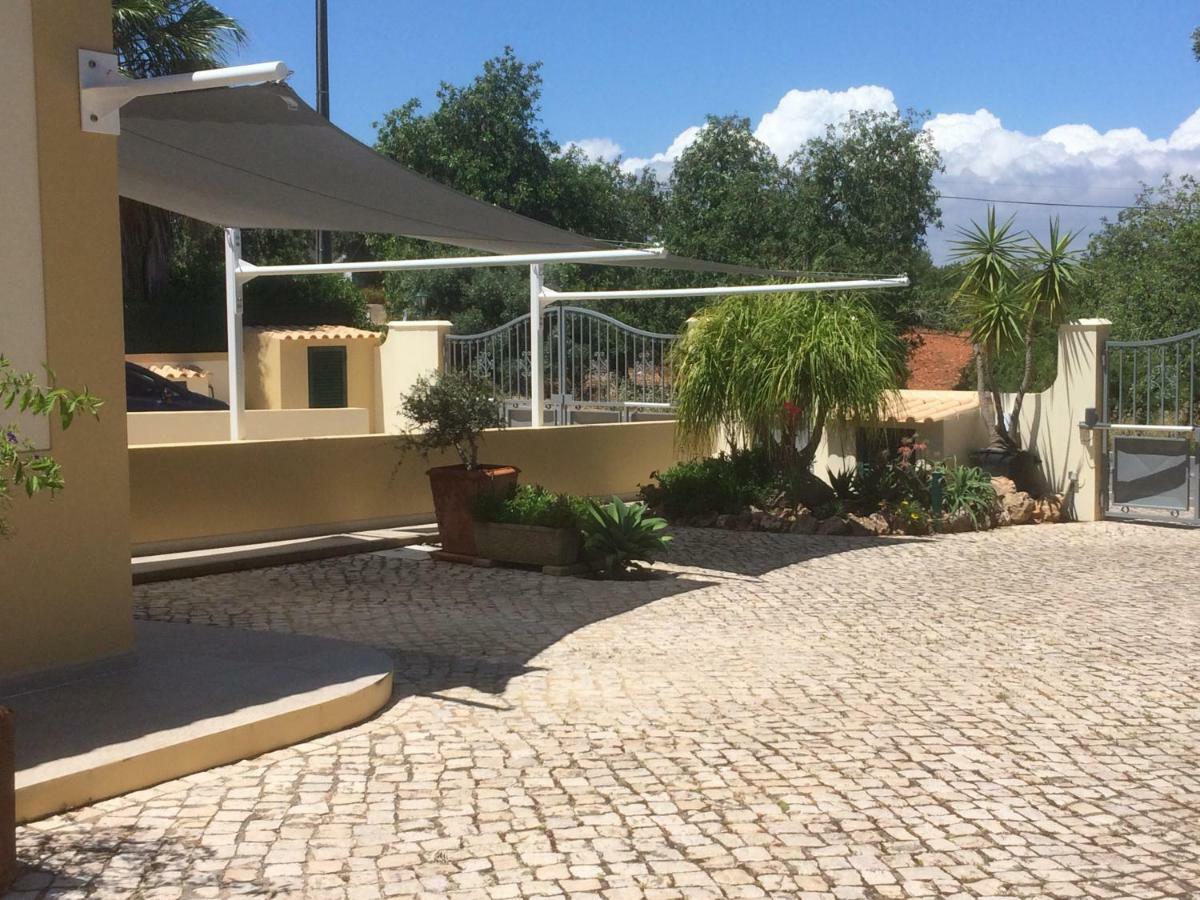 Eber - Independent 1 & 2 Bedroom Apartments, Pool, Air Con, Fast Wi-fi, Near Old Town Of And Beaches * Albufeira