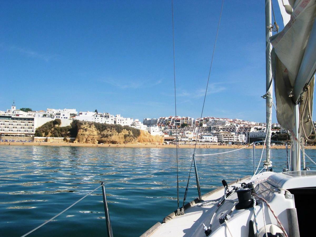 Eber - Independent 1 & 2 Bedroom Apartments, Pool, Air Con, Fast Wi-fi, Near Old Town Of And Beaches Albufeira