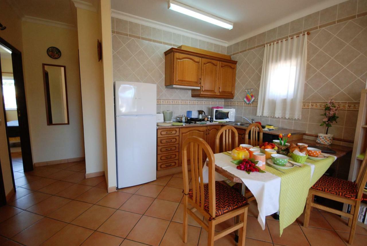 Eber - Independent 1 & 2 Bedroom Apartments, Pool, Air Con, Fast Wi-fi, Near Old Town Of And Beaches Apartment Albufeira